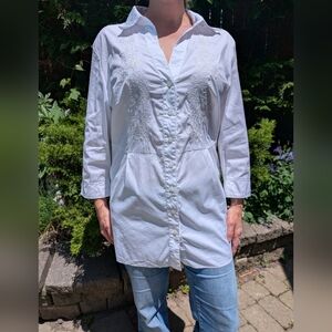 Gerry Weber Classic White Button Down Embroidered Tunic Shirt Size 14. NWOT